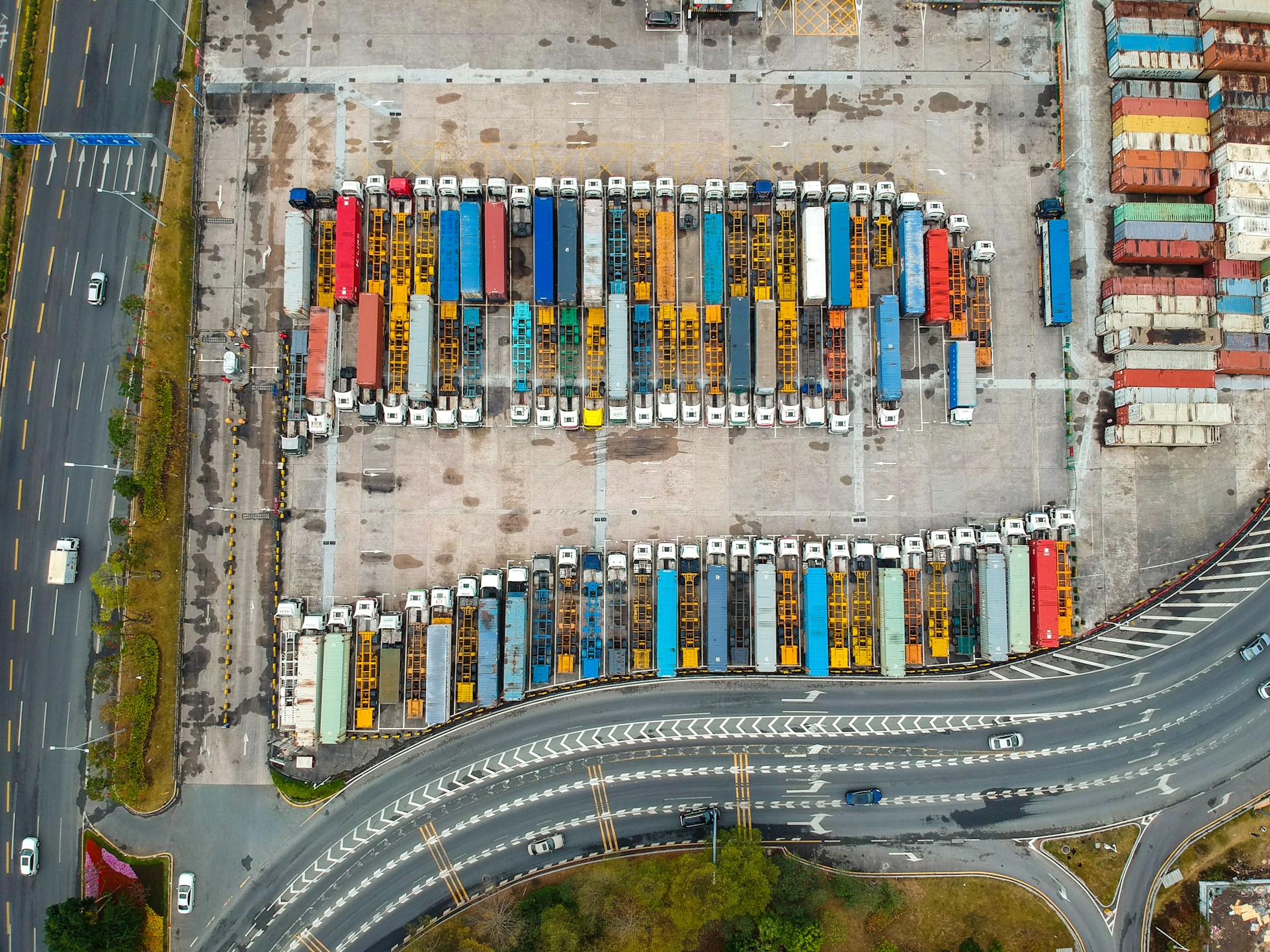 https://gate.horasis.org/wp-content/uploads/2025/03/zhu-edward-JqaT361Kiow-unsplash.jpg